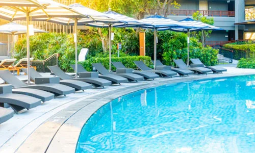 Commercial pool construction