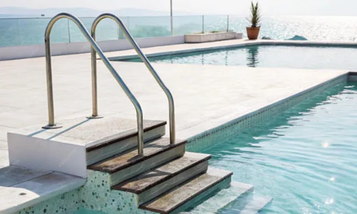 Rooftop pool construction